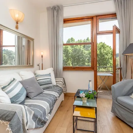Apartment Lungarno Del Tempio River View By 360rentals